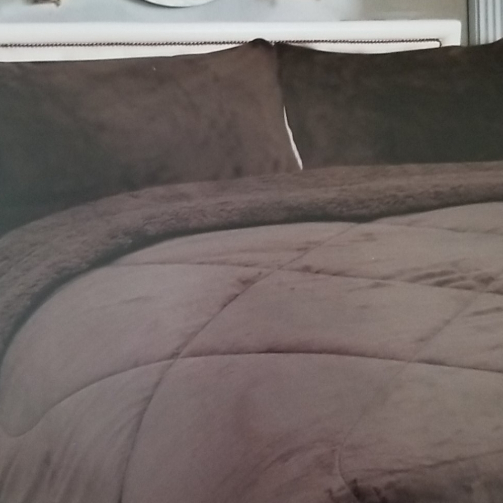 Queen size Borrego Blanket 3 Piece - Picture 4 of 8